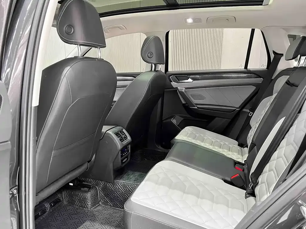 Volkswagen Tayron 2023 из CN, фото 8