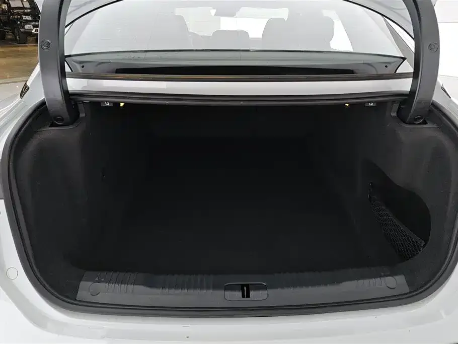Hongqi EH7 2024 из CN, фото 4