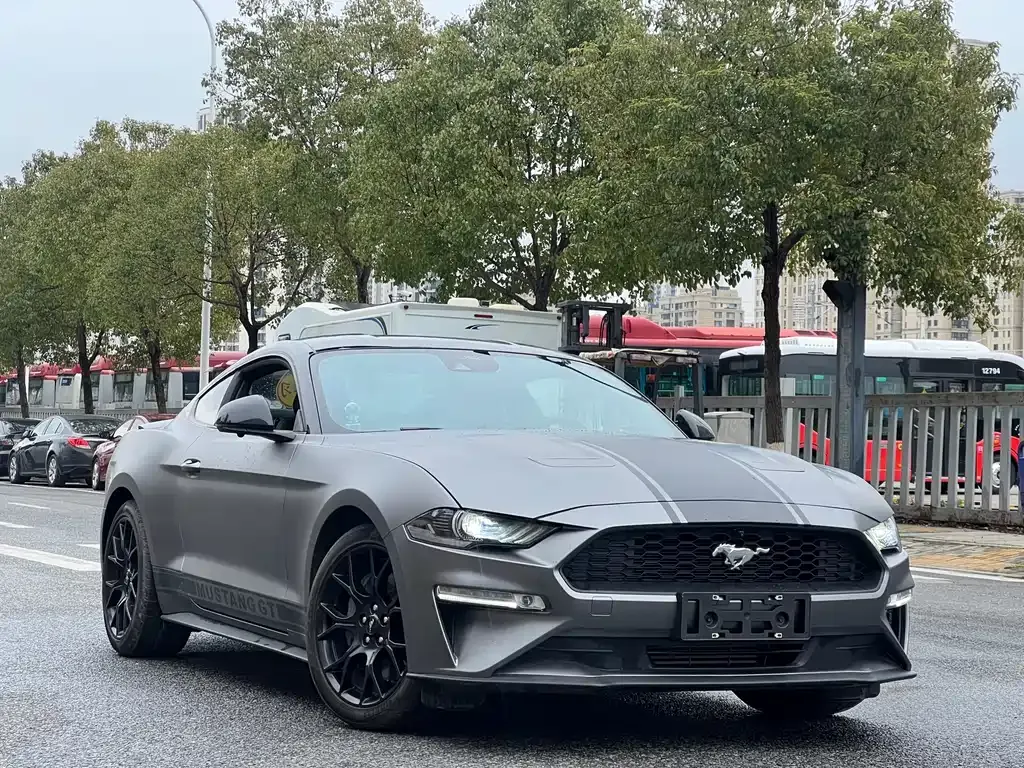 Ford Mustang 2023 из CN, фото 2