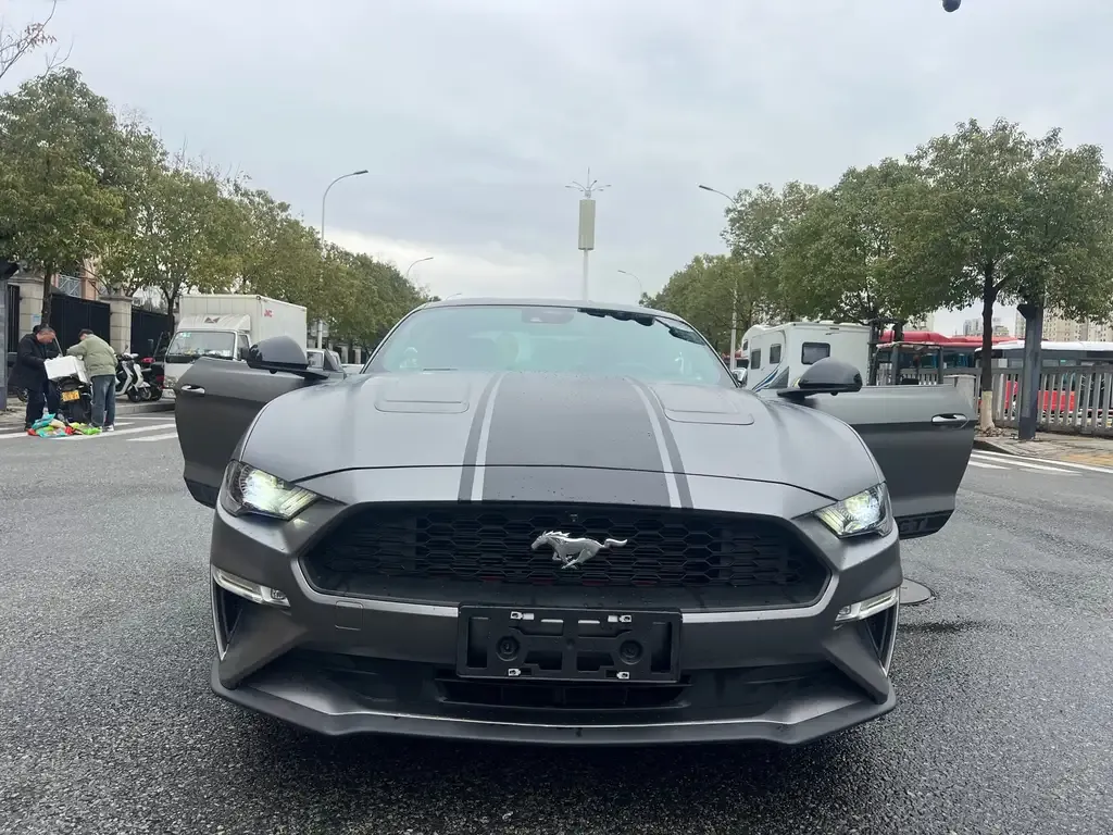 Ford Mustang 2023 из CN, фото 8
