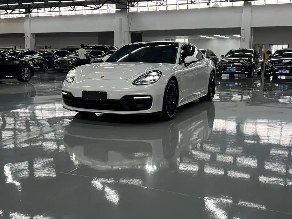Porsche Panamera 2023 из CN, фото 1