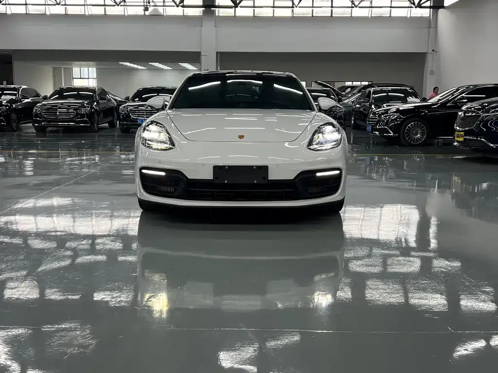 Porsche Panamera 2023 из CN, фото 2