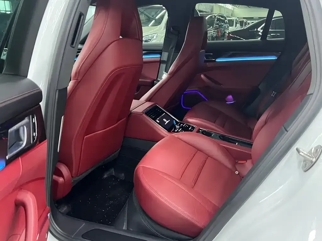 Porsche Panamera 2023 из CN, фото 8