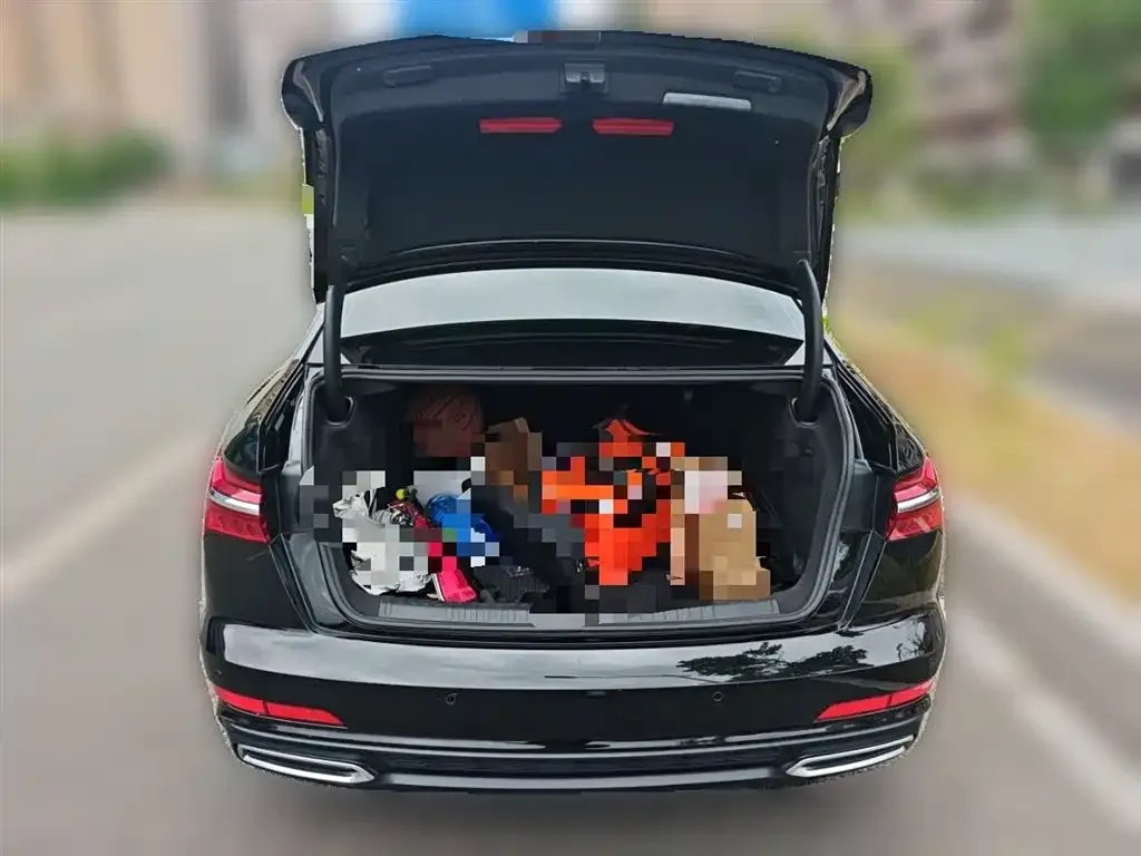 Audi A6L 2021 из CN, фото 10