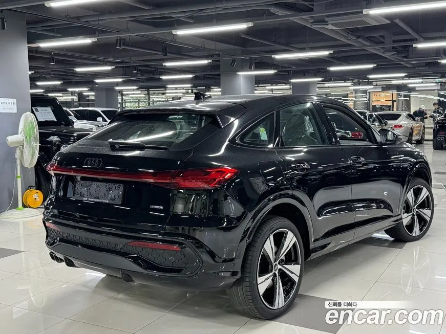 Audi Q5 2025 из KR, фото 3