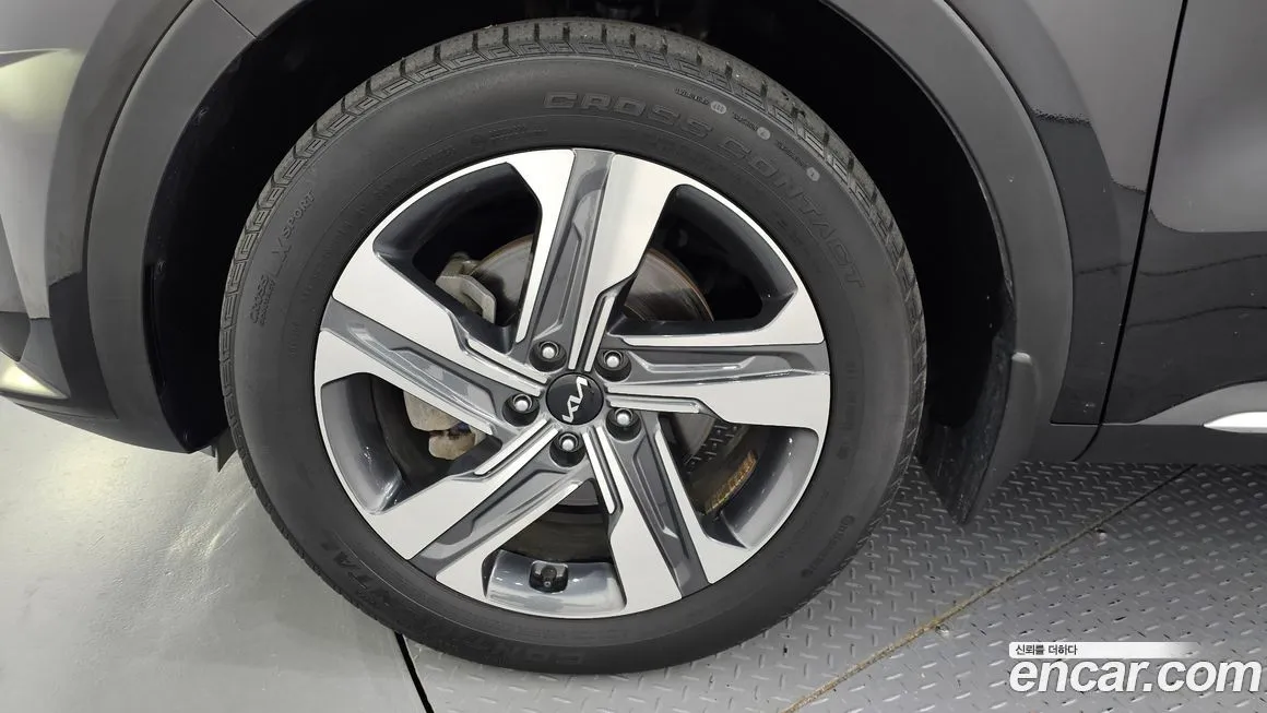 Kia Sorento — фото 5