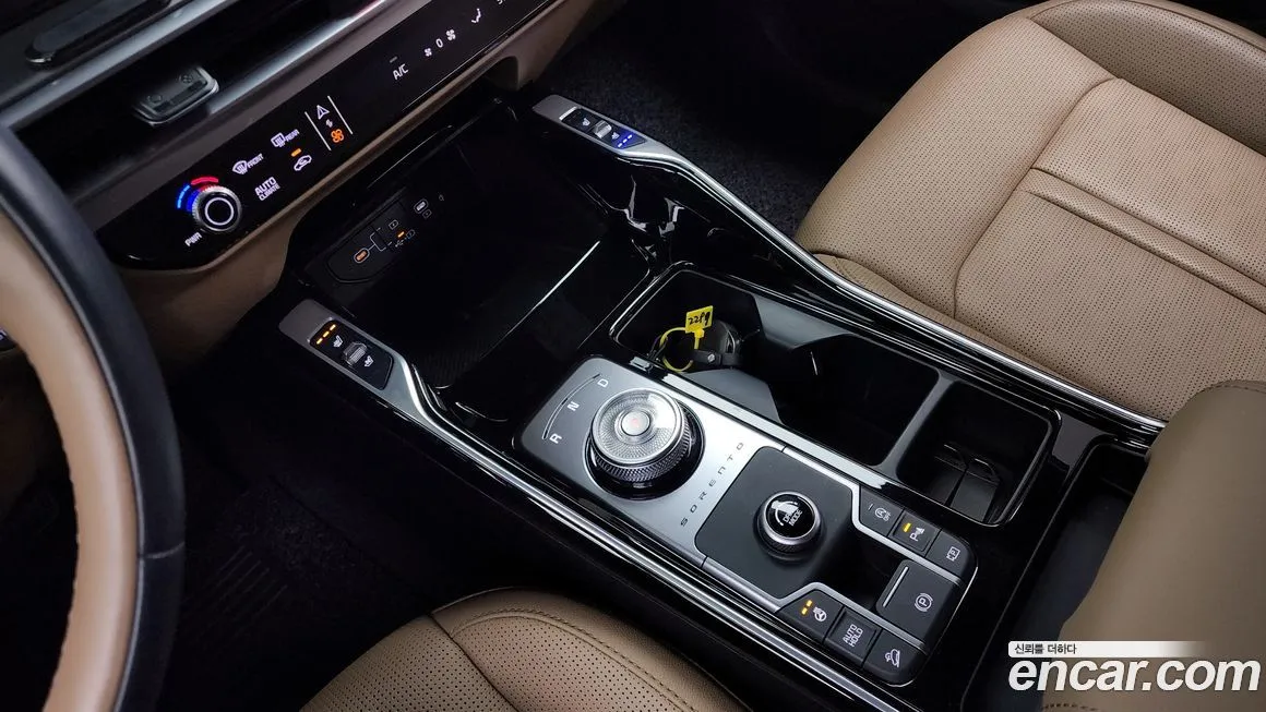 Kia Sorento — фото 9