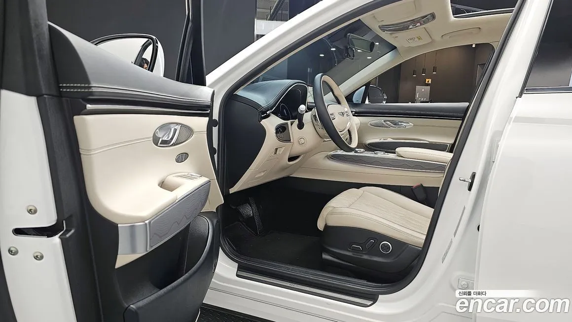 Genesis GV70 — фото 10