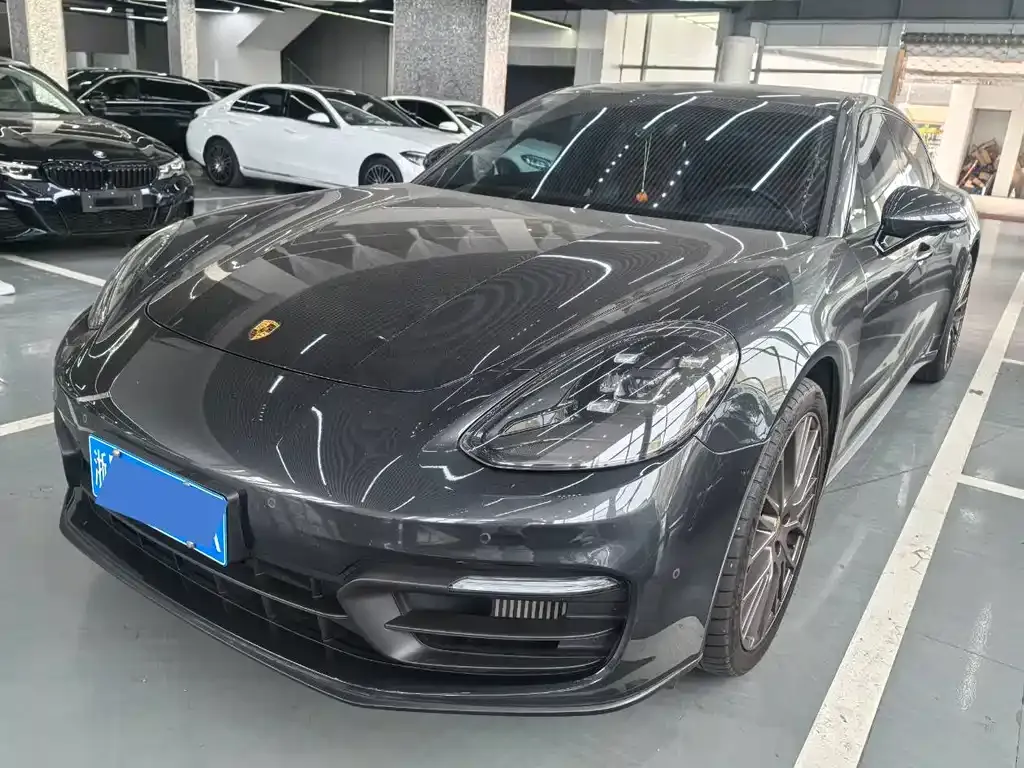 Porsche Panamera 2023 из CN, фото 1