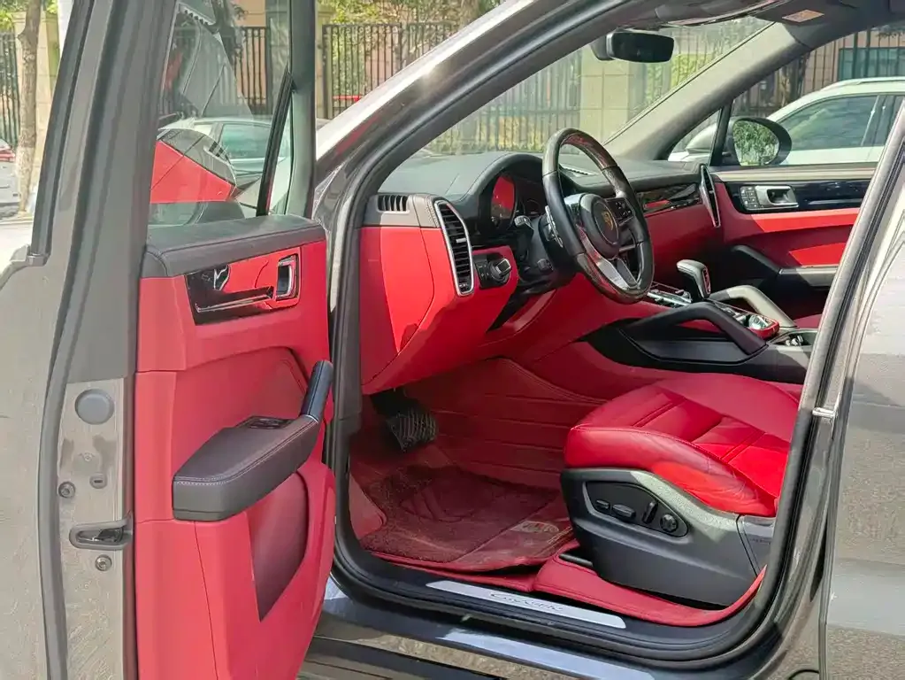 Porsche Cayenne 2023 из CN, фото 8