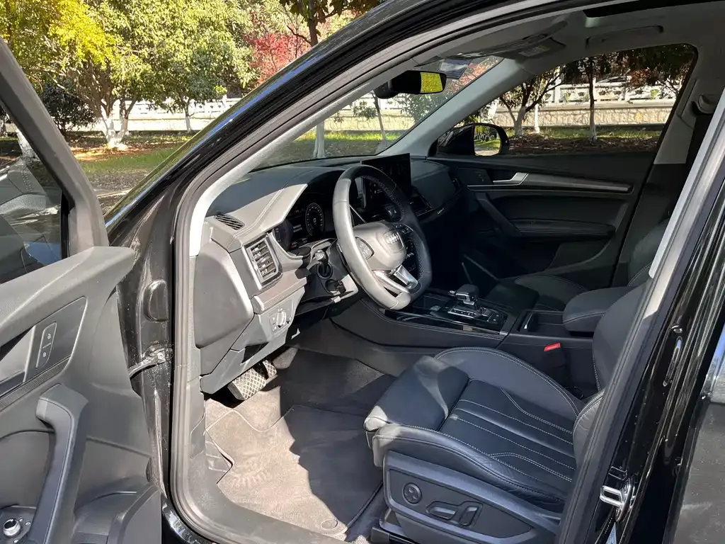 Audi Q5L 2022 из CN, фото 10