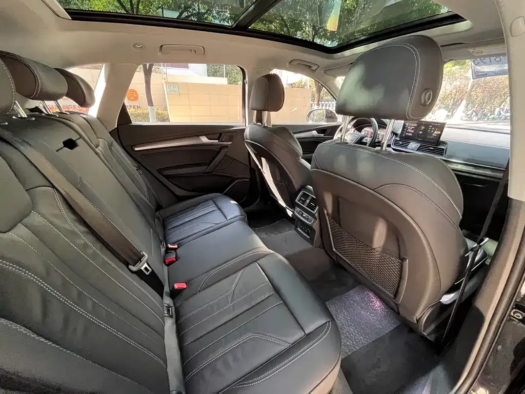 Audi Q5L 2022 из CN, фото 7