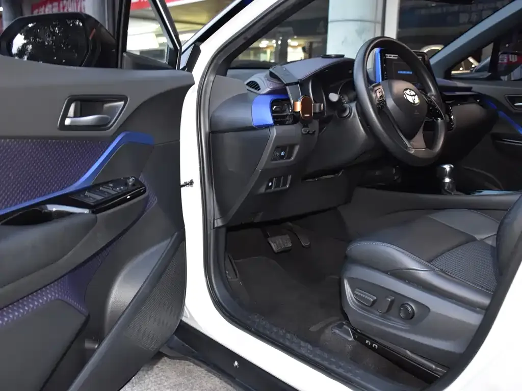 Toyota C-HR 2021 из CN, фото 9