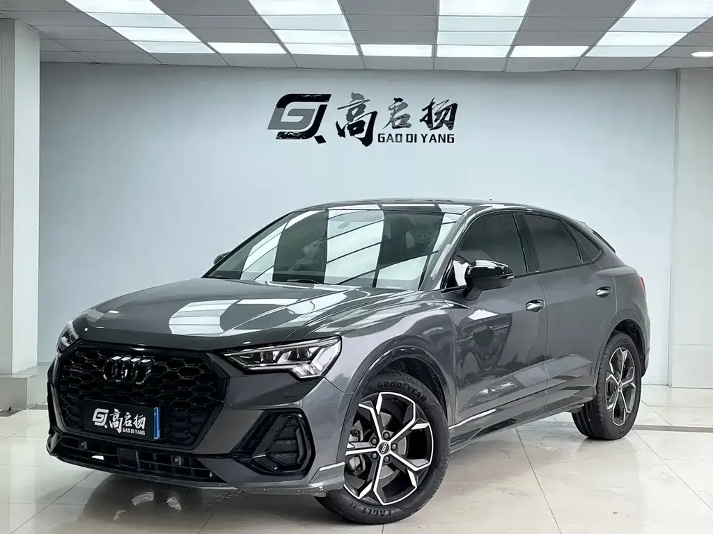 Audi Q3 Sportback 2022 из CN, фото 1
