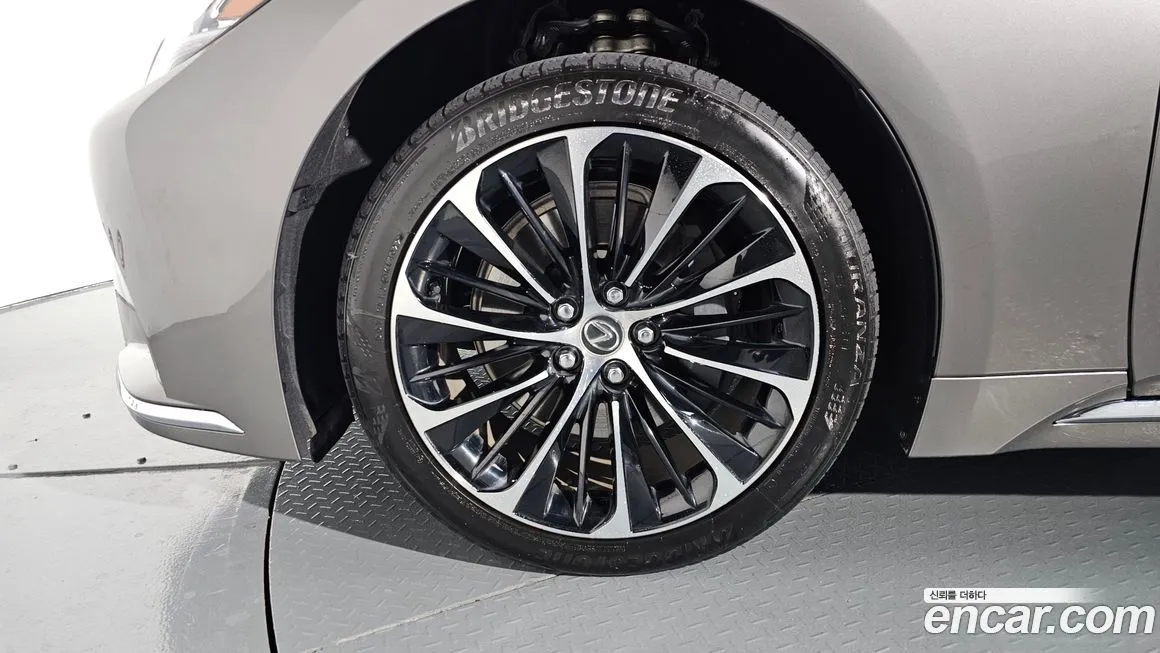 Lexus LS 2023 из KR, фото 5