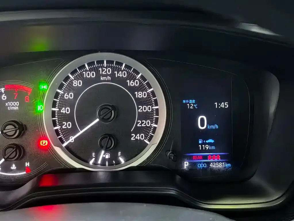 Toyota Corolla 2021 из CN, фото 8