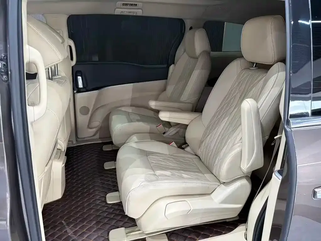 Buick GL8 2024 из CN, фото 6