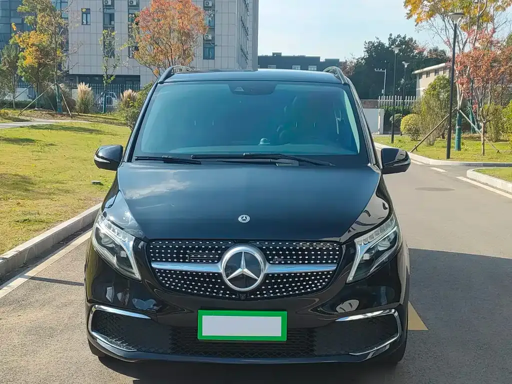 Mercedes-Benz V-Class 2022 из CN, фото 1