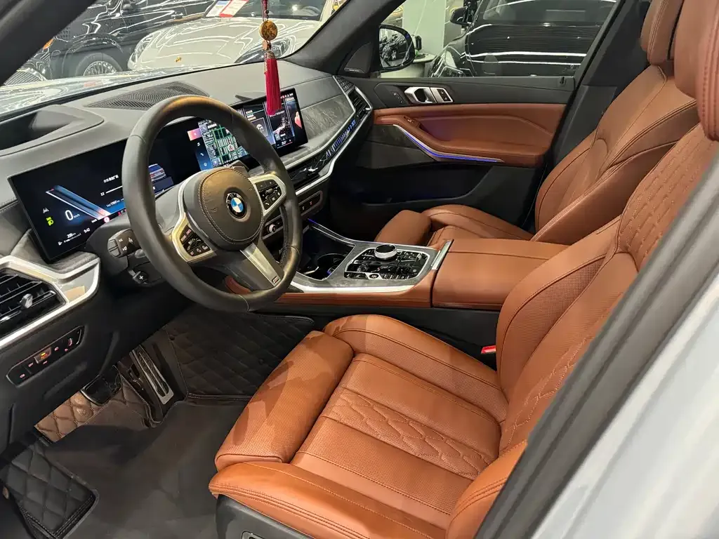 BMW X7 2023 из CN, фото 9