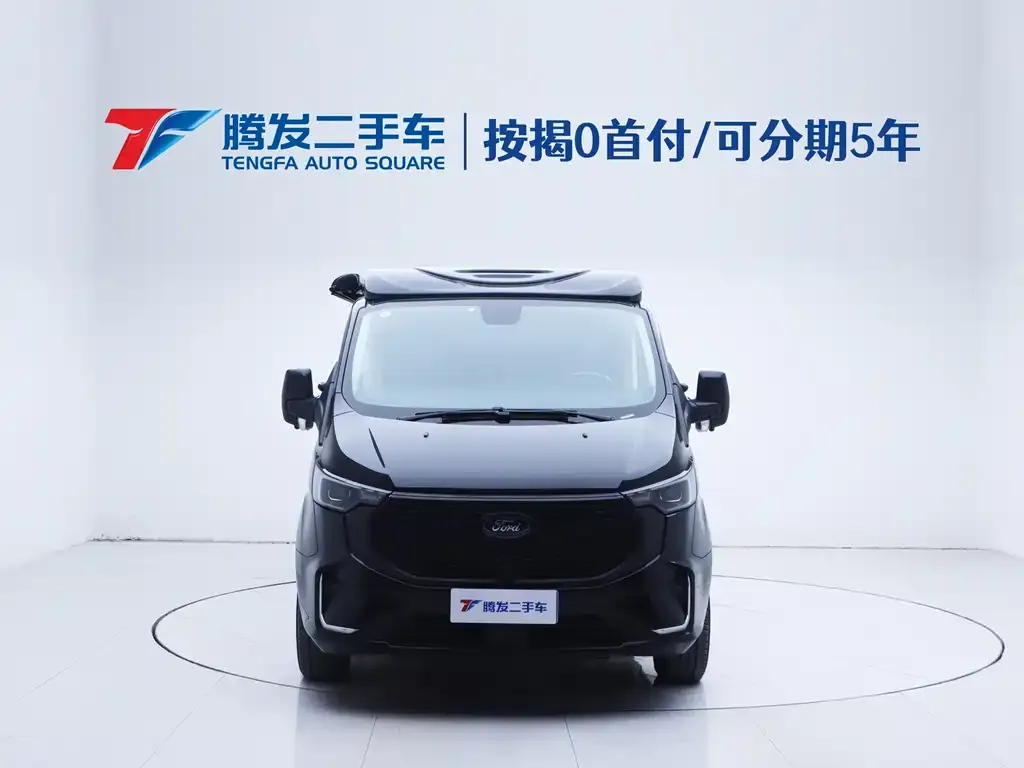 Ford Tourneo 2023 из CN, фото 2