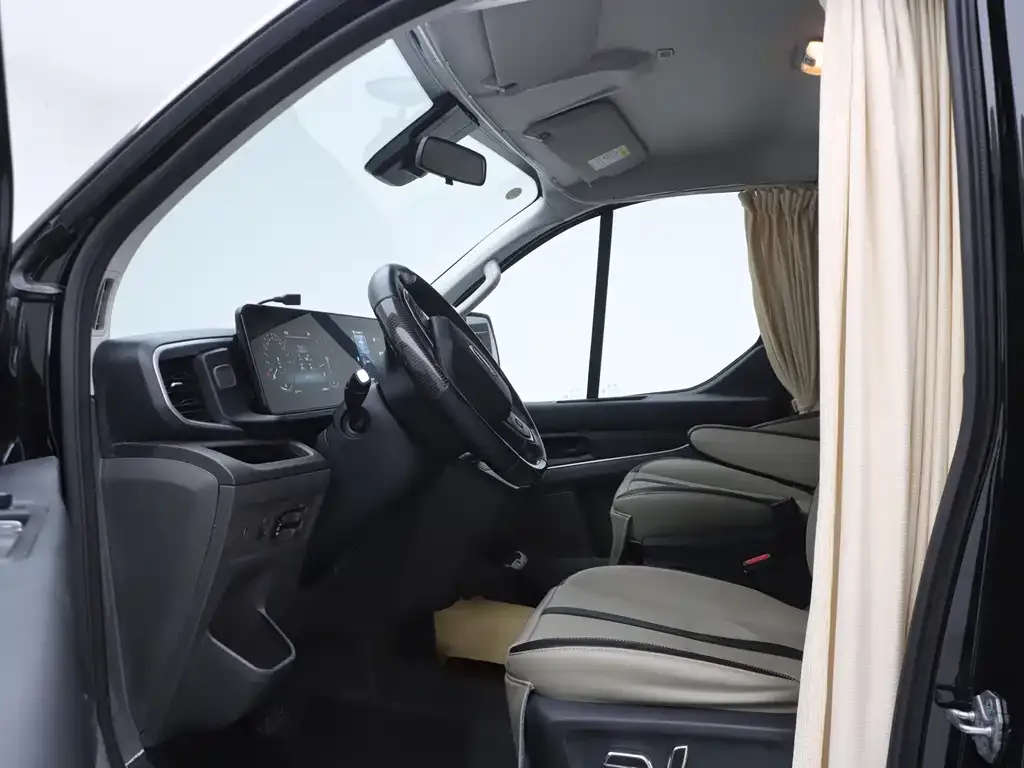 Ford Tourneo 2023 из CN, фото 7