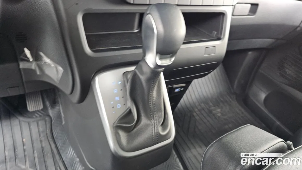 Hyundai Staria — фото 9