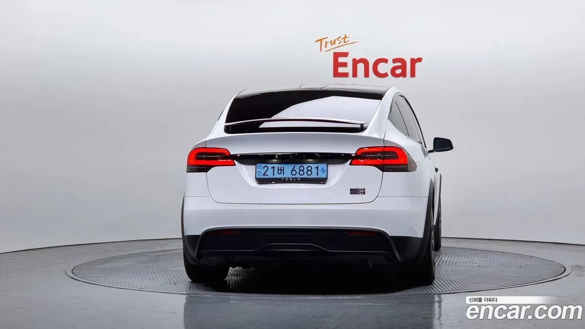 Tesla Model X 2023 из KR, фото 4