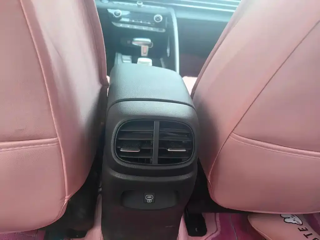 Hyundai Elantra 2023 из CN, фото 8
