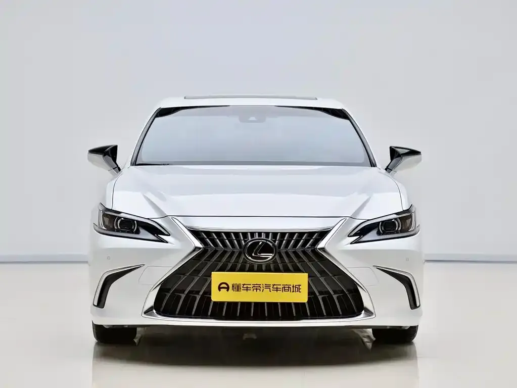 Lexus ES 2023 из CN, фото 2