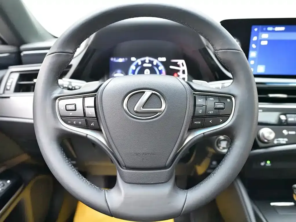 Lexus ES 2023 из CN, фото 9