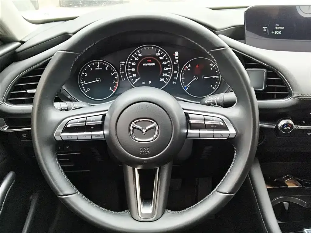 Mazda 3 Axela 2024 из CN, фото 3