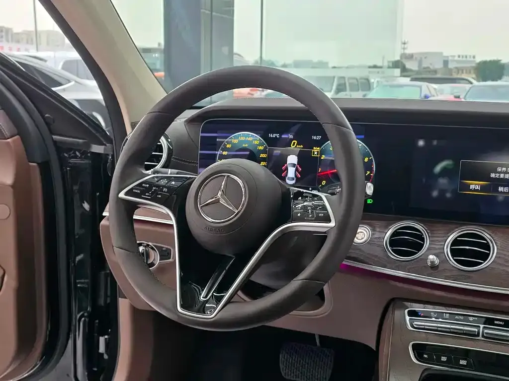 Mercedes-Benz E-Class 2023 из CN, фото 4