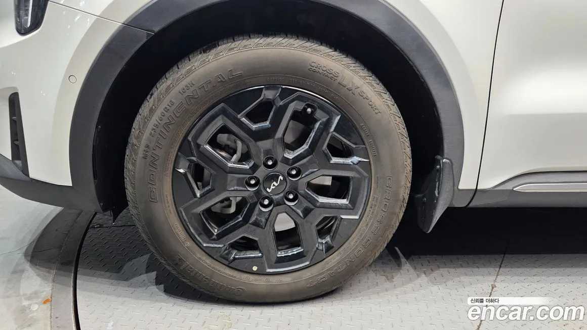 Kia Sorento — фото 5