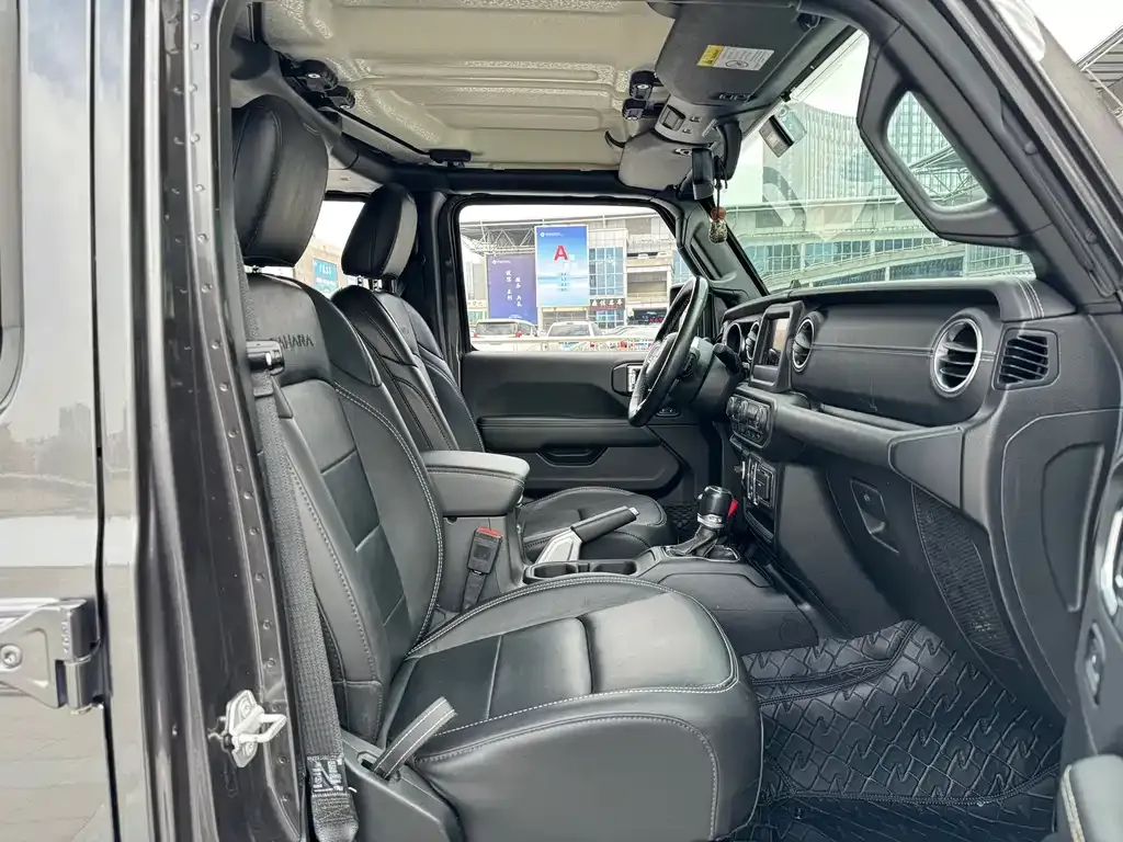 Jeep Wrangler 2021 из CN, фото 7