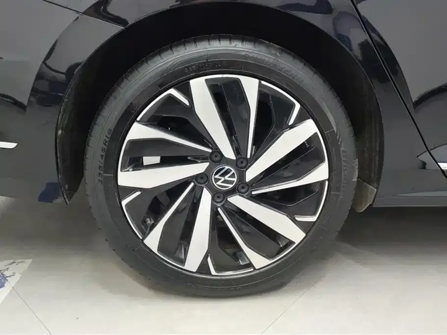 Volkswagen Passat 2022 из CN, фото 6
