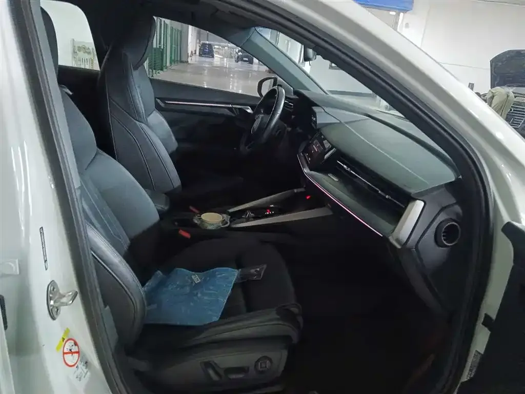 Audi A3 2023 из CN, фото 10