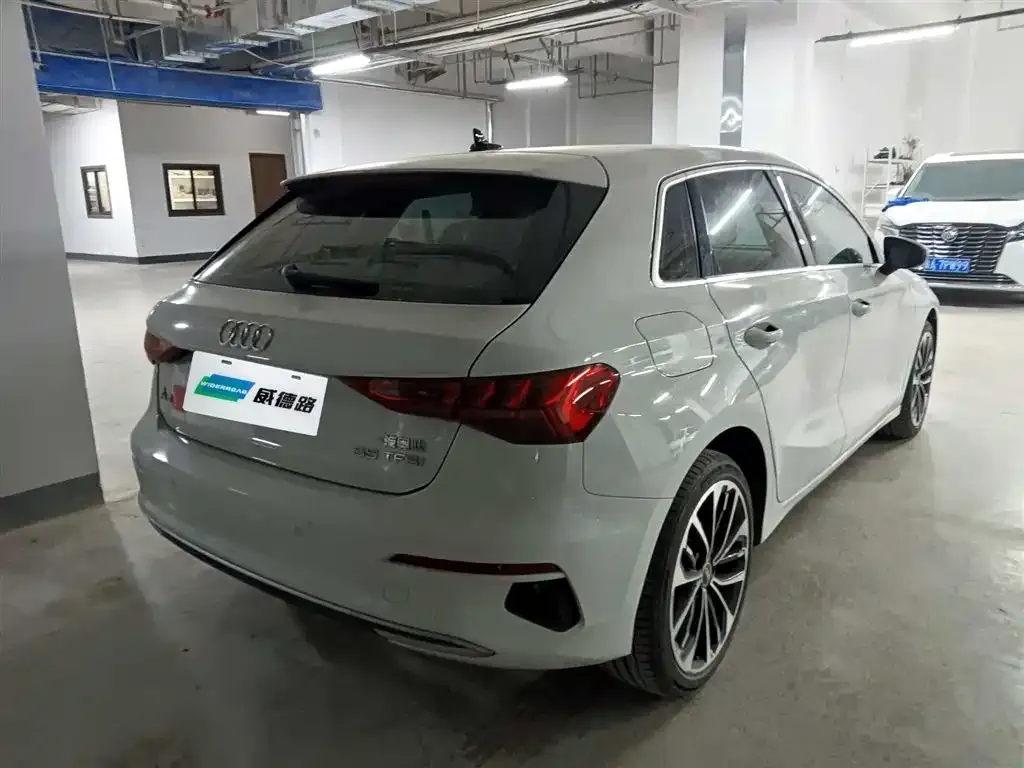 Audi A3 2023 из CN, фото 3
