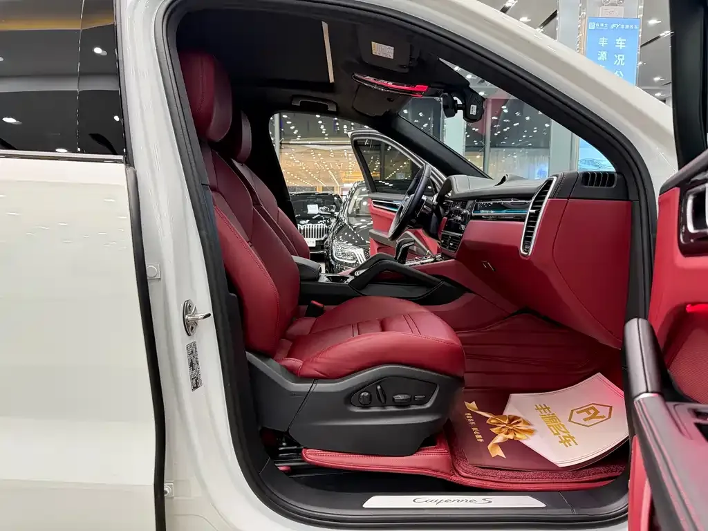 Porsche Cayenne 2023 из CN, фото 7