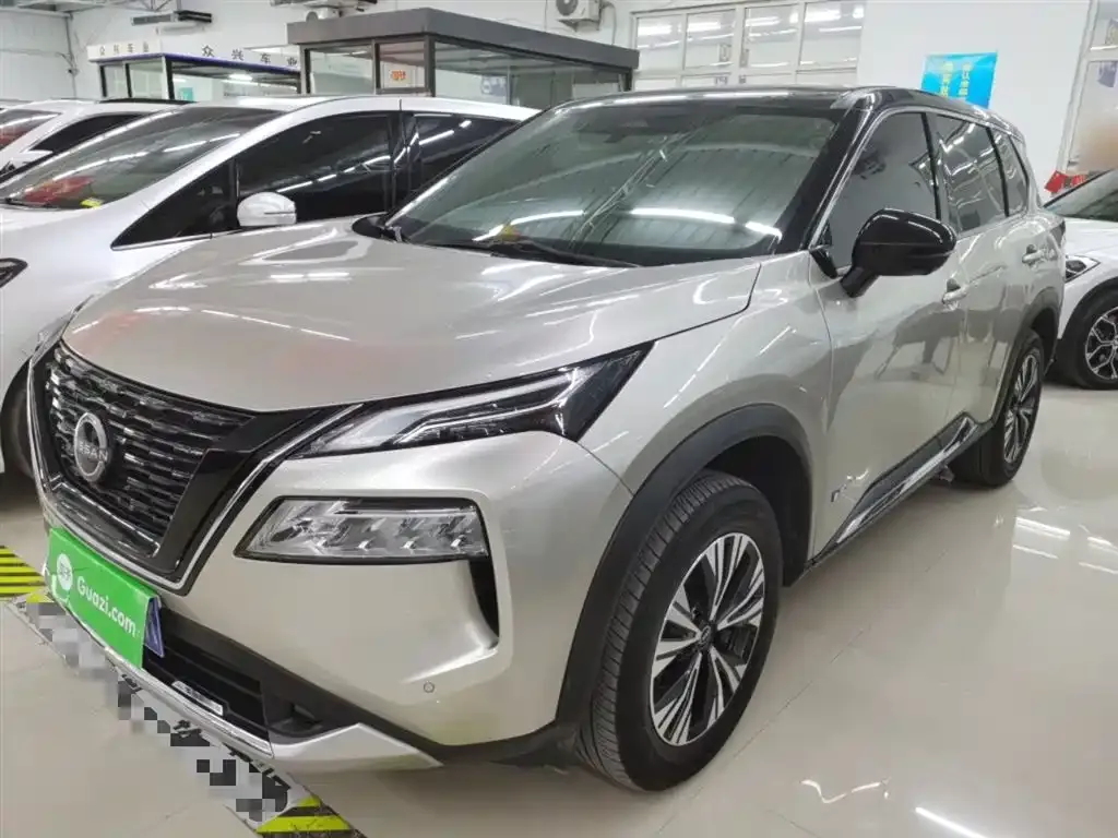 Nissan X-Trail 2023 из CN, фото 2