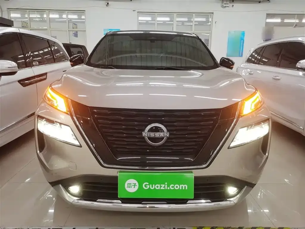 Nissan X-Trail 2023 из CN, фото 3