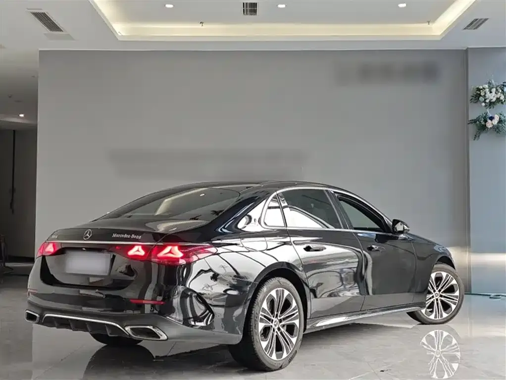 Mercedes-Benz E-Class 2024 из CN, фото 10