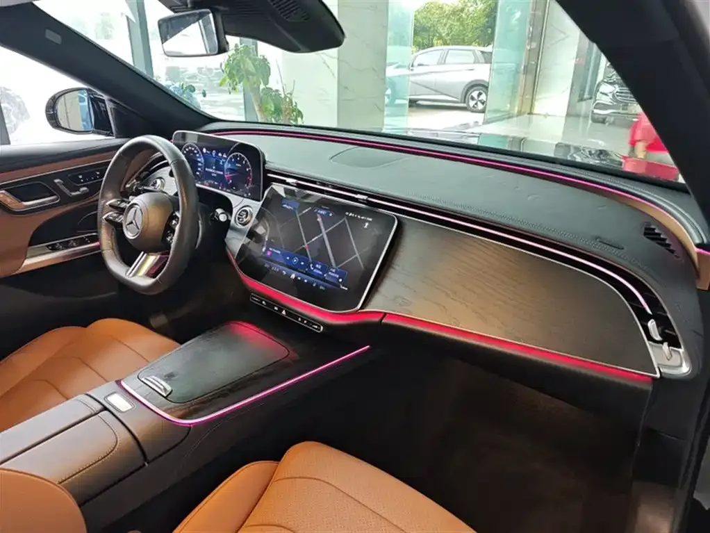 Mercedes-Benz E-Class 2024 из CN, фото 2