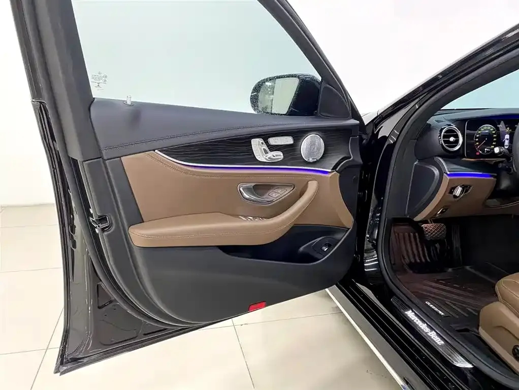 Mercedes-Benz E-Class 2021 из CN, фото 8