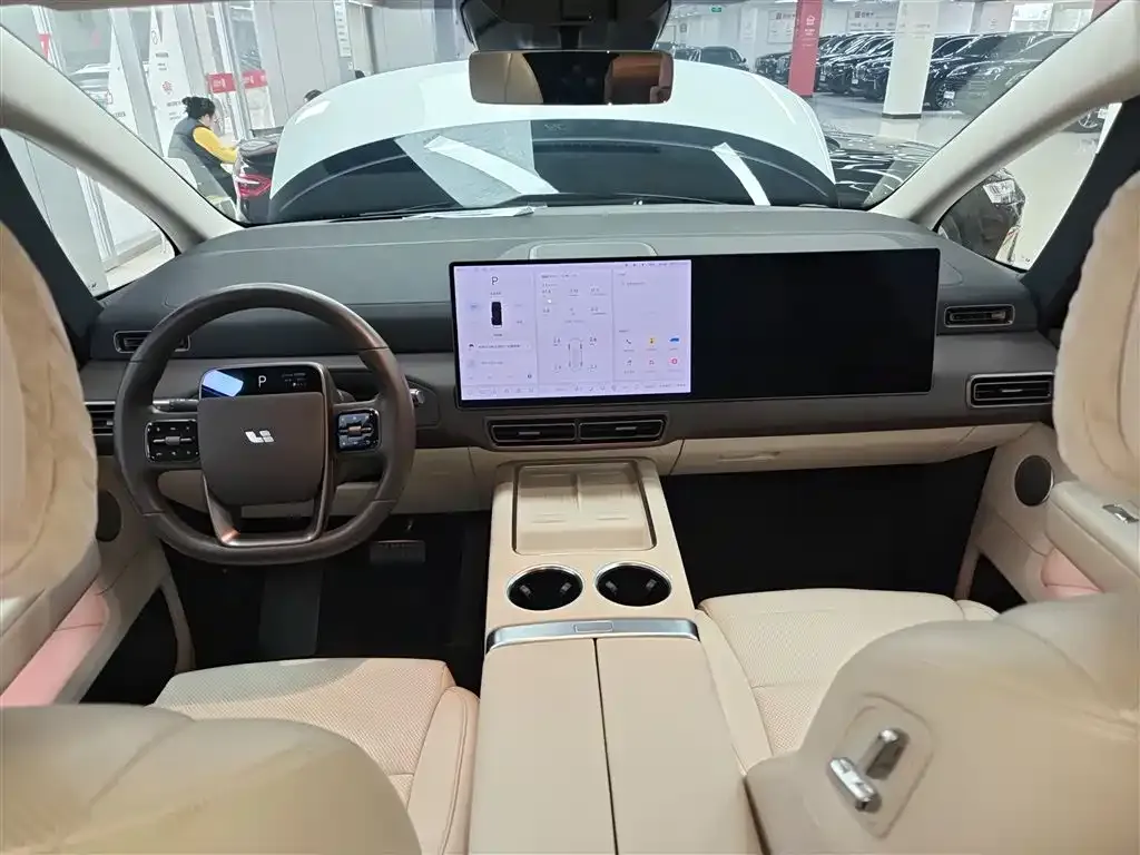 Li Auto MEGA 2024 из CN, фото 10