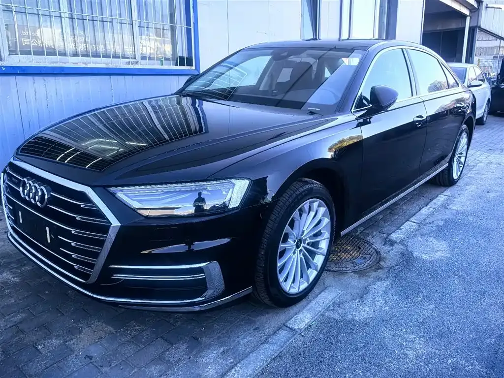 Audi A8 2021 из CN, фото 1