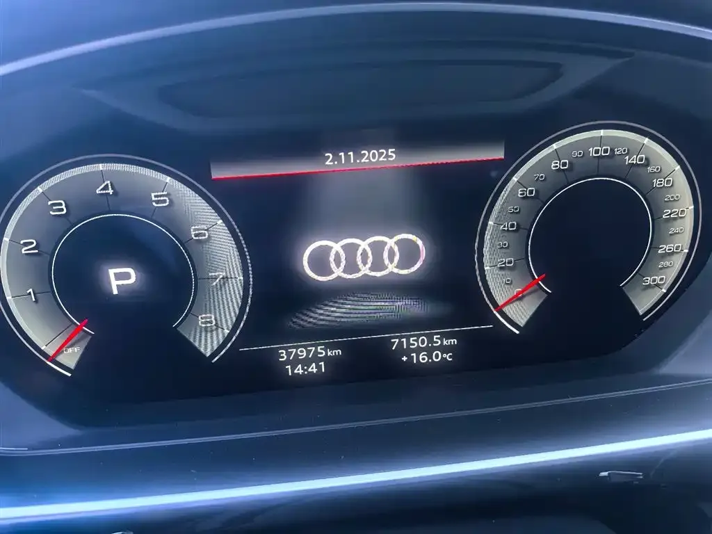 Audi A8 2021 из CN, фото 4