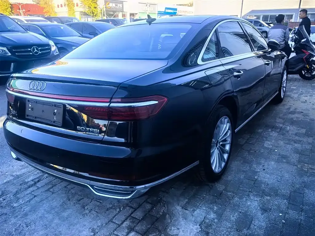 Audi A8 2021 из CN, фото 9