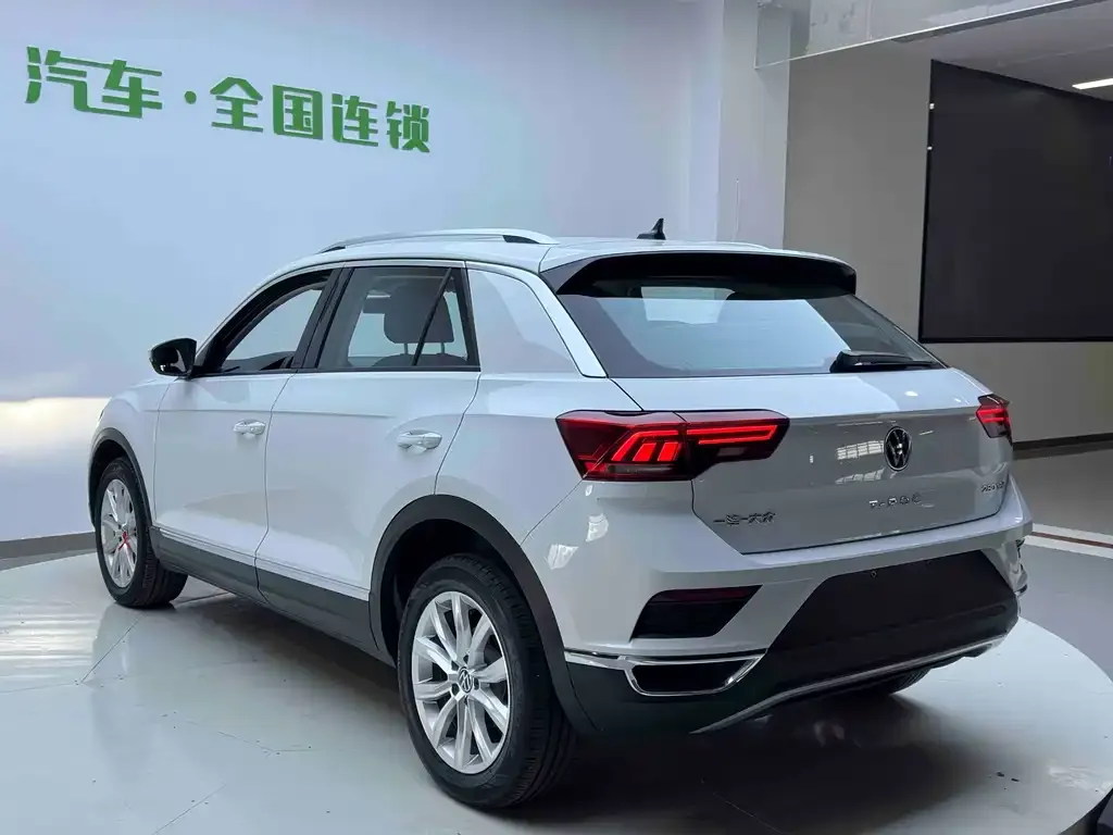 Volkswagen T-Roc 2023 из CN, фото 4