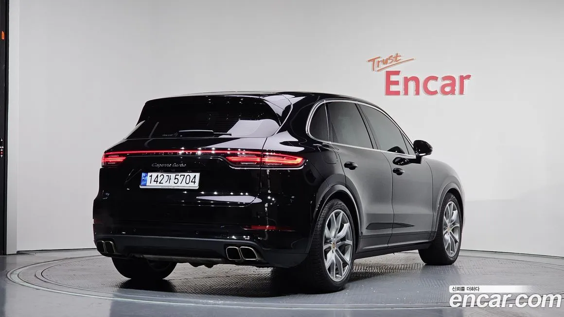 Porsche Cayenne 2023 из KR, фото 2