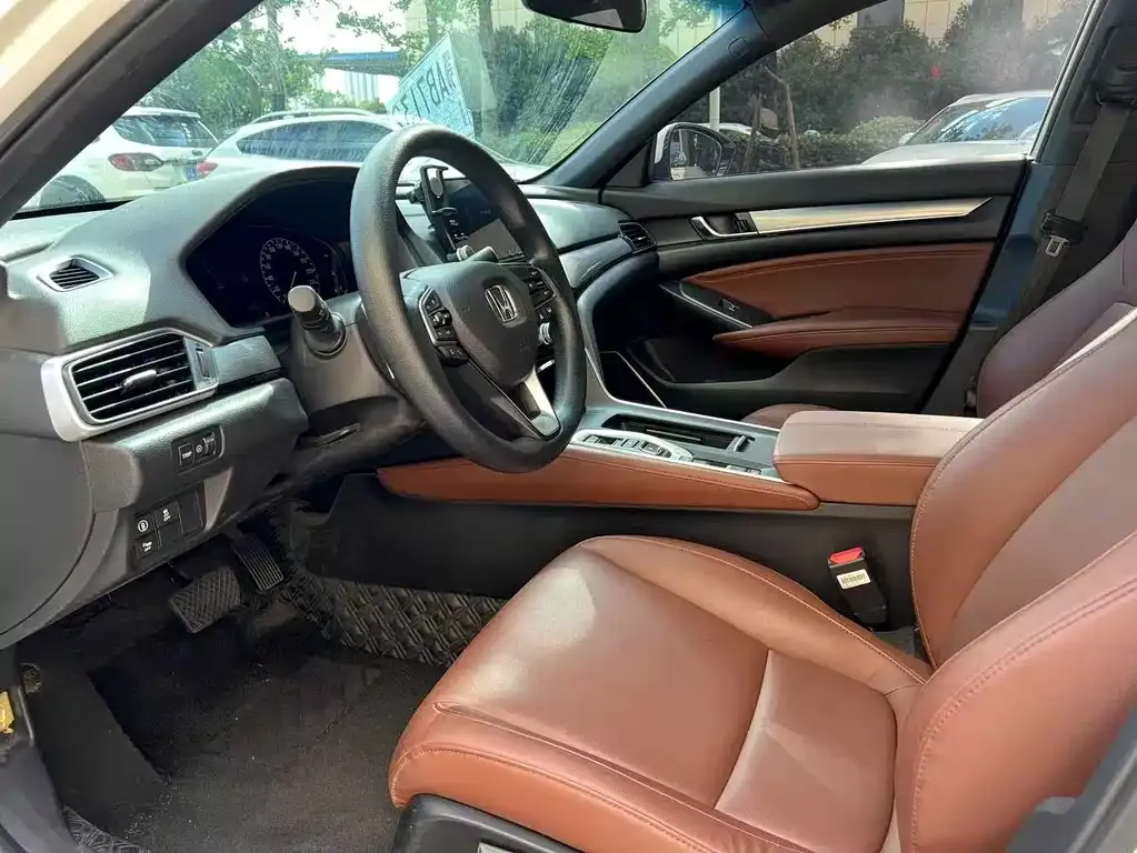Honda Inspire 2022 из CN, фото 4